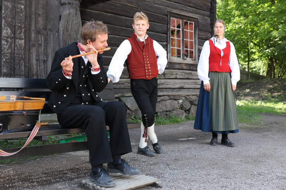 Norsk folkemusikk og moderne artister – røtter og nye uttrykk i dagens ...